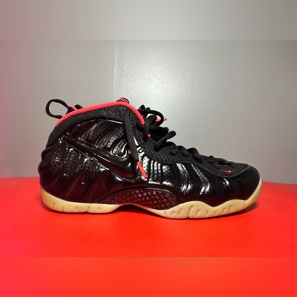 nike yeezy foamposite